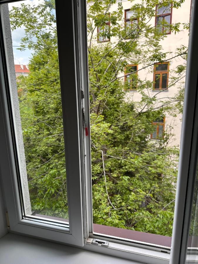 Cozy Apartment Elterleinplatz - Quiet & Close To Center Bécs Kültér fotó