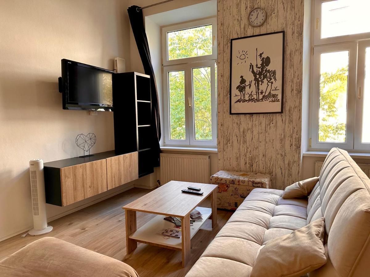 Cozy Apartment Elterleinplatz - Quiet & Close To Center Bécs Kültér fotó